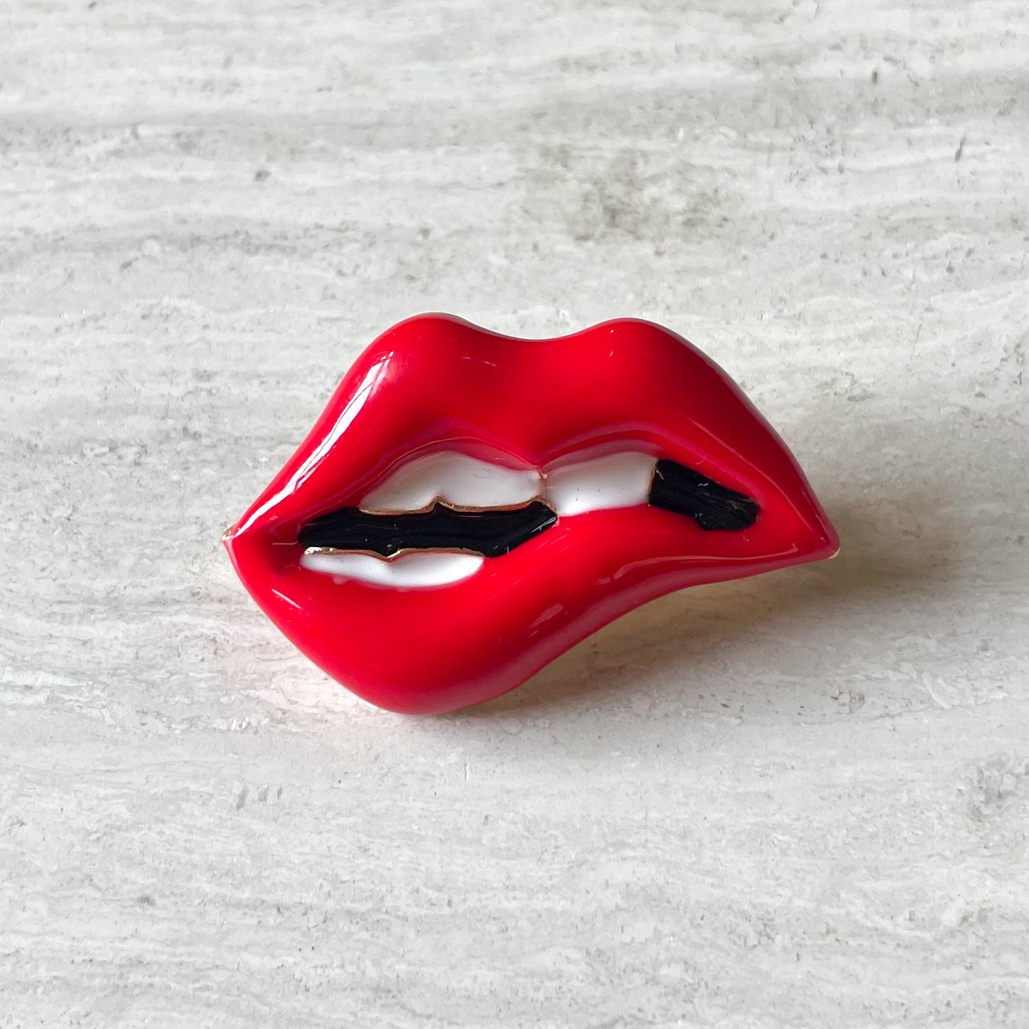 Lippen broche