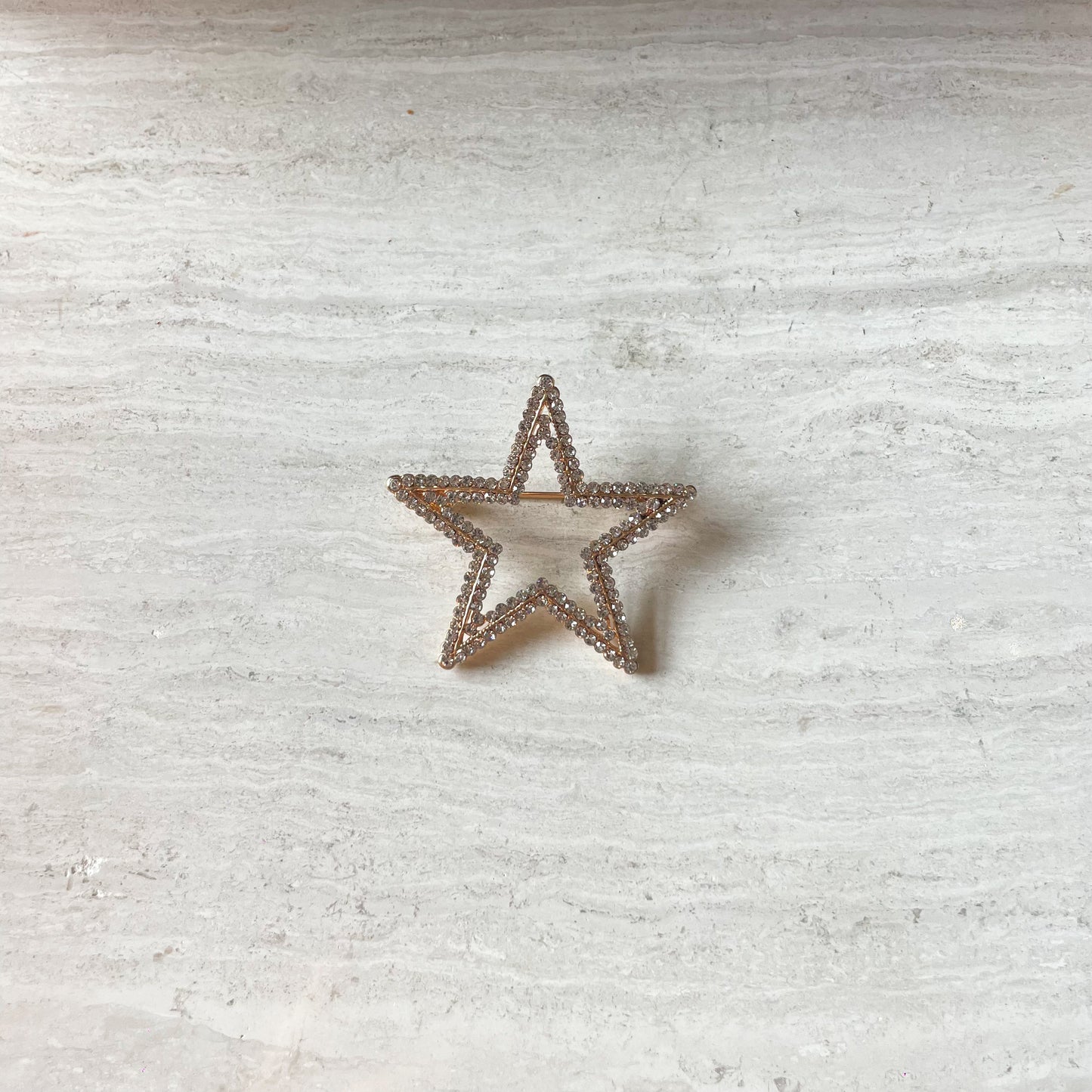 Open ster broche ★ goud