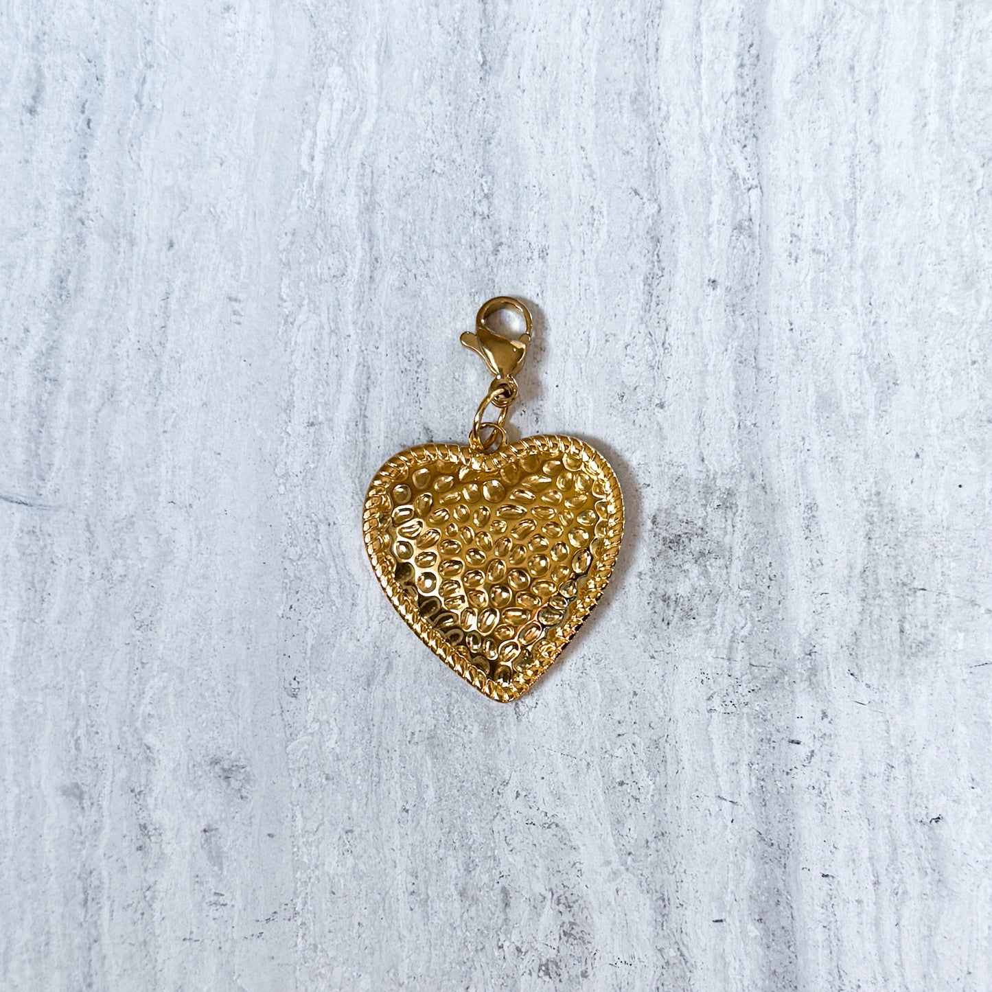 Bedel hart met relief