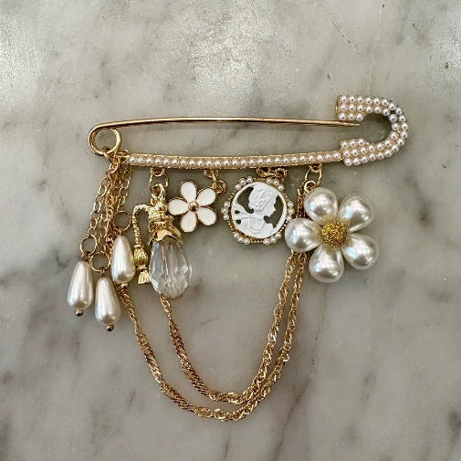 Loulou broche