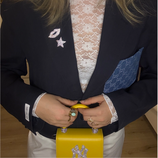 Glitter lippen broche ★ zilver