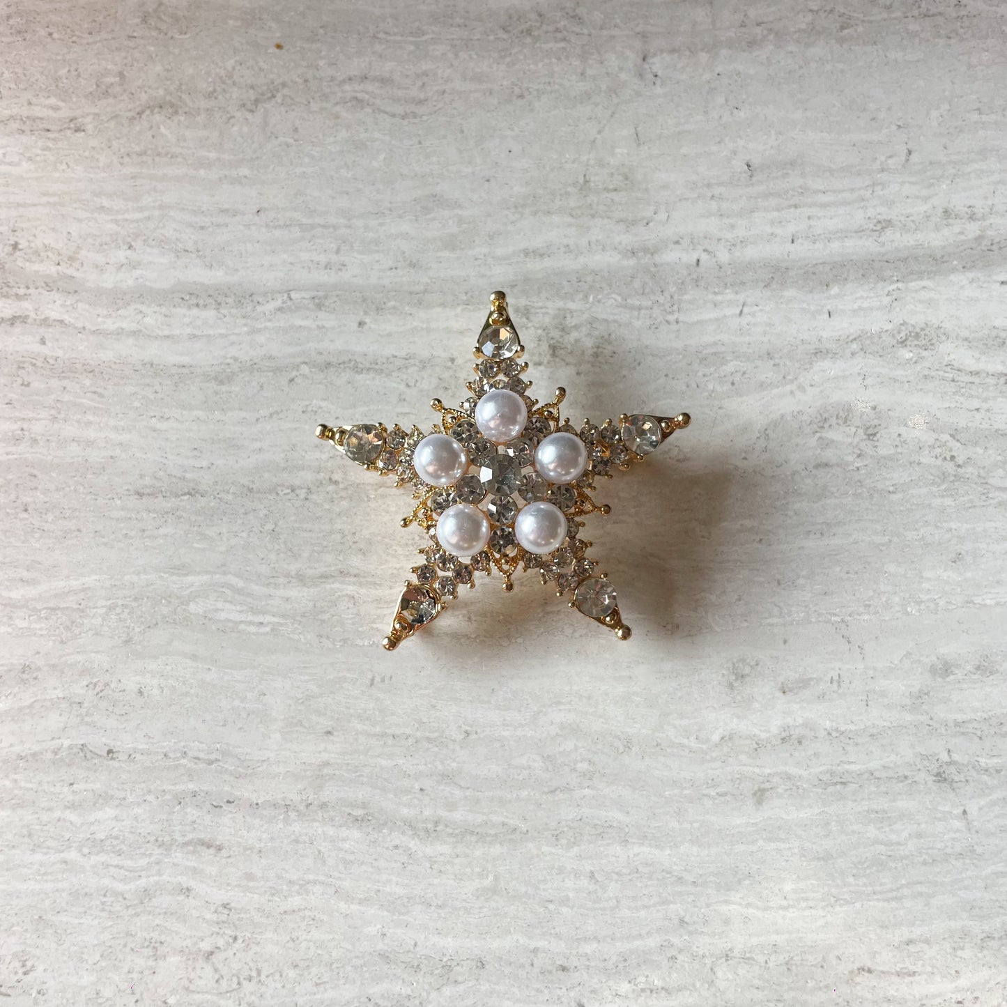 Sparkling ster broche