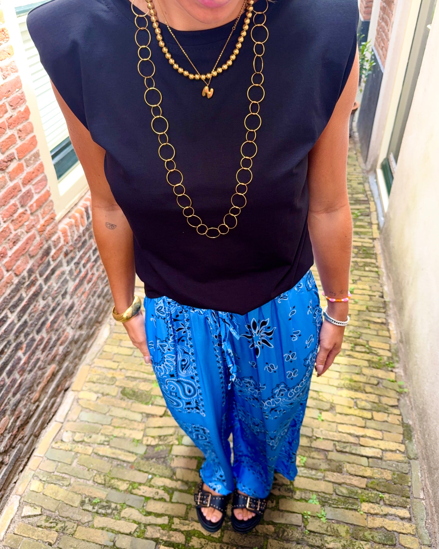 Mae top ★ zwart