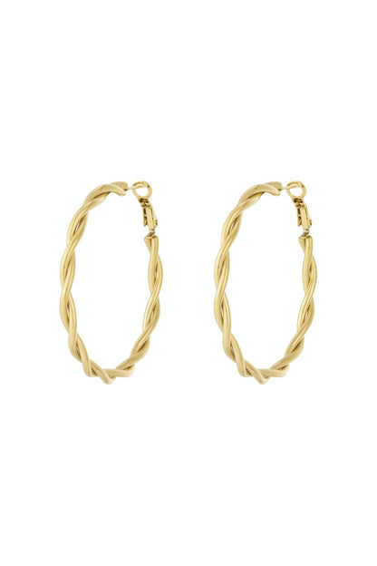 Twisted hoops M