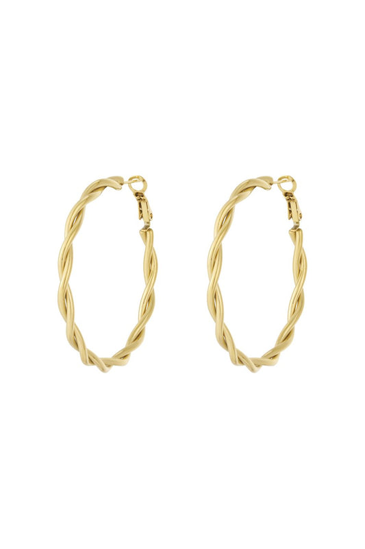 Twisted hoops M