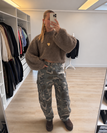 Fluffy juul gebreide trui ★ taupe