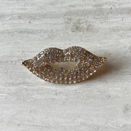 Glitter lippen broche ★ zilver